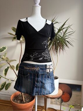 2000s black cold shoulder top. Embroidered and sequins. Size M